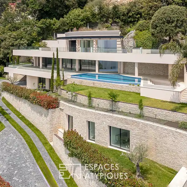 EXCEPTIONAL CONTEMPORARY VILLA IN THE HILLS