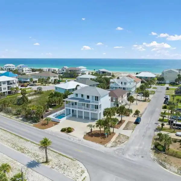 THE PINNACLE OF COASTAL ELEGANCE