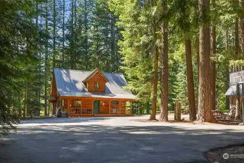 Serene Mountain Retreat Nestled on 2.35 Wooded Acres