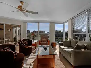 Inviting Unit with Breathtaking Canal Views