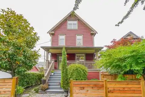 Perfectly Renovated Douglas Park Home