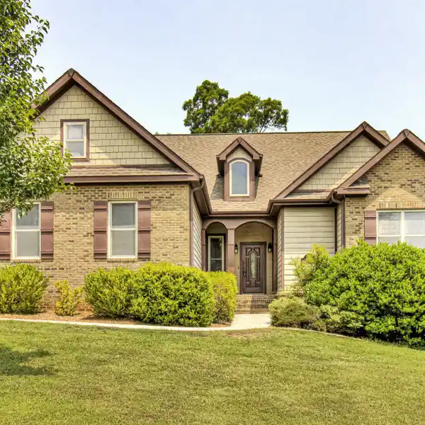 SPECIAL FIVE-PLUS-ACRE PROPERTY