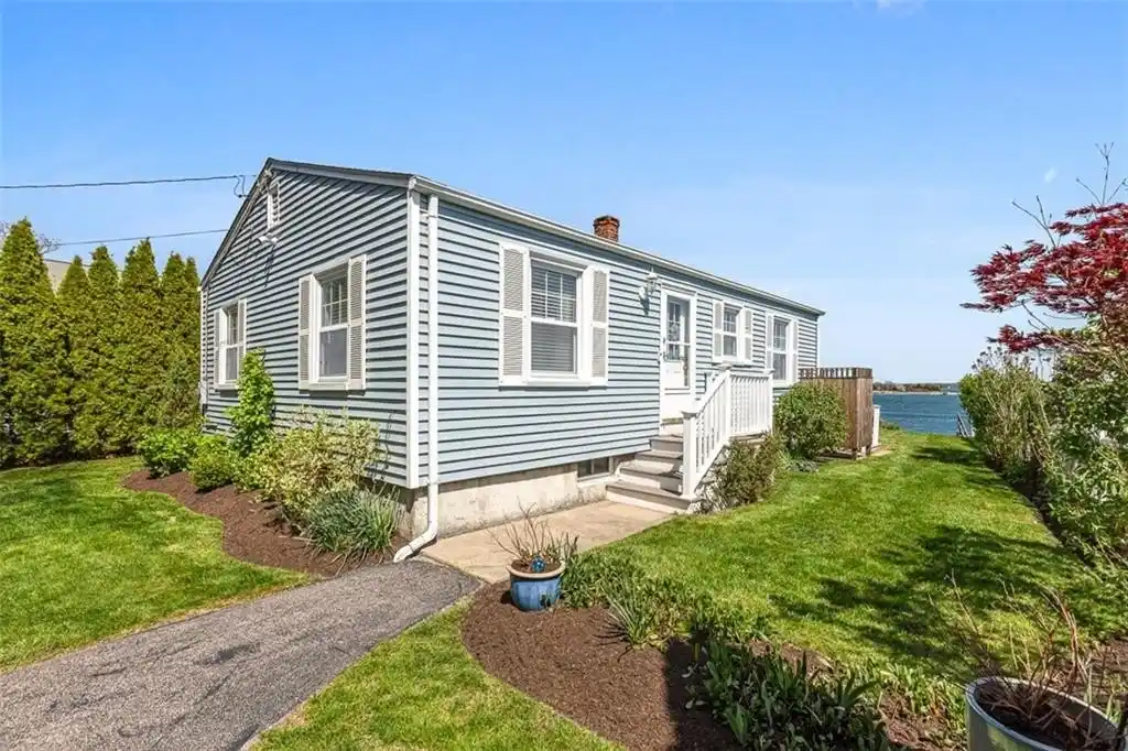 Lifestyle Living on Narragansett Bay