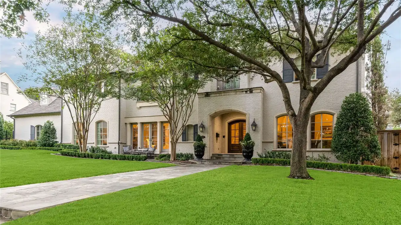Expansive Estate in the Heart of University Park