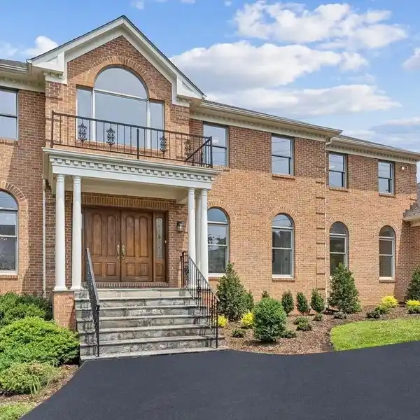 TIMELESS BRICK BEAUTY WITH MODERN UPDATES