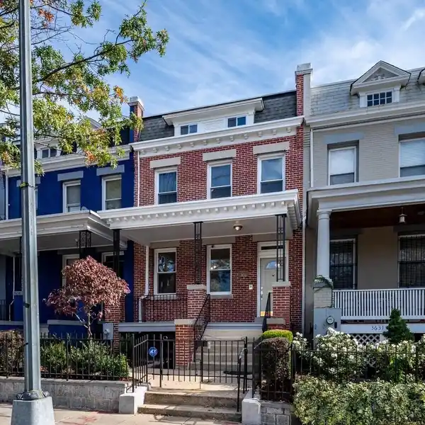 RENOVATED DC CLASSIC WITH PRIVATE PARKING PERKS