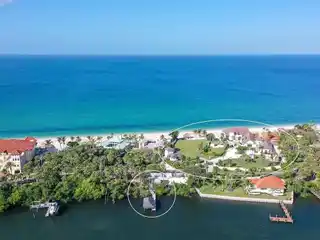 A Piece of Paradise on Casey Key