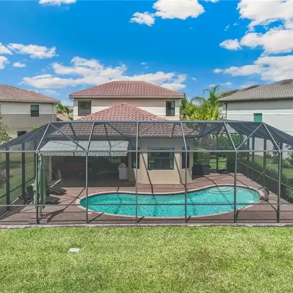 PRIVATE PARADISE IN STONECREEK