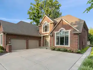Beautiful Quarton Lake Estates Home