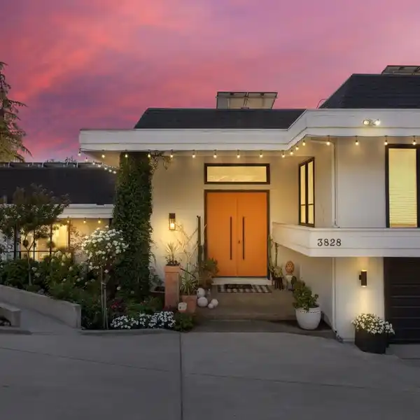 TRULY BREATHTAKING SHOWPLACE