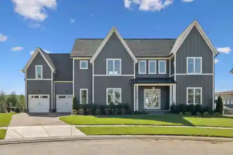 Timeless Luxury Meets Modern Comfort in Pine Creek