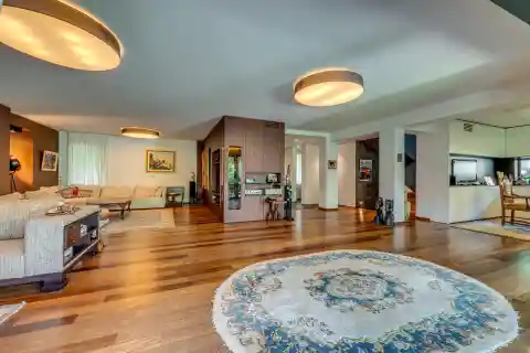 Luxury City House on a Prestigious Location