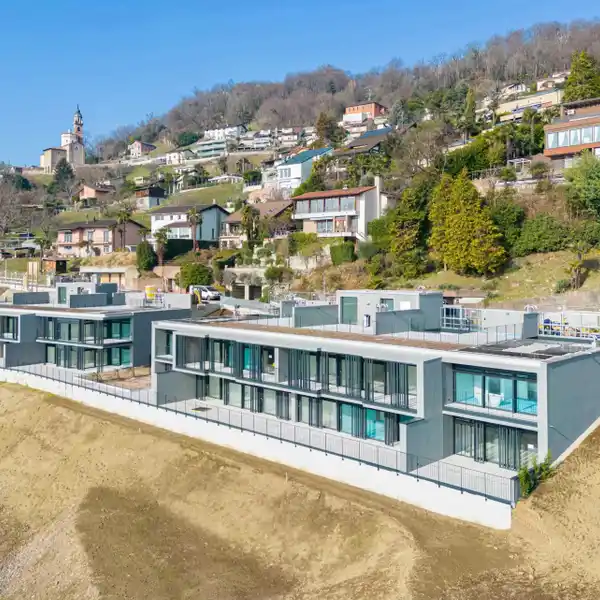 THREE BEDROOM RESIDENCE WITH AMAZING OPEN VIEW