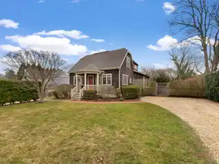 Elegant Traditional Retreat