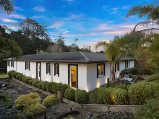 Unique Private Escape