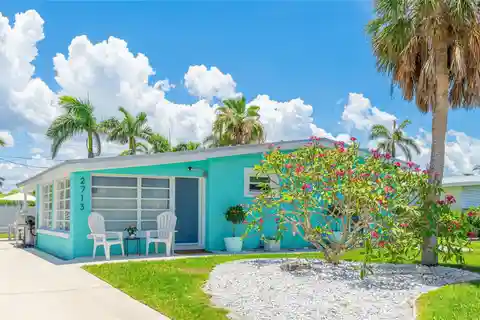 Turquoise Beach Bungalow