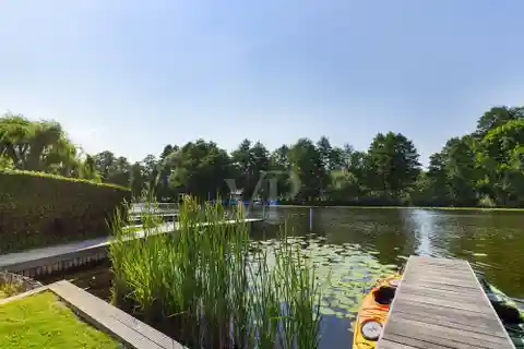 Idyllic Lakeside Property on Lake Krossinsee - Just Outside Berlin