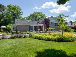 Sophisticated Jewel in a Premier Location