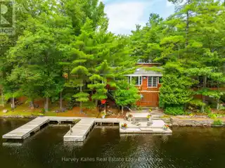 Captivating and Diligently Cared-For Home on Lake Muskoka