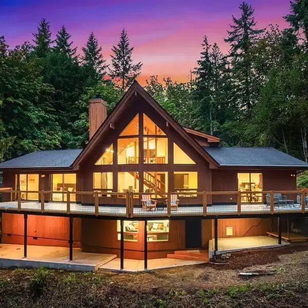 THE ESTATE AT LICORICE FERN