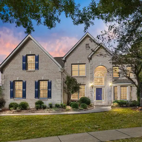 BEAUTIFULLY CRAFTED HOME AT LAKESHORE IN TEGA CAY