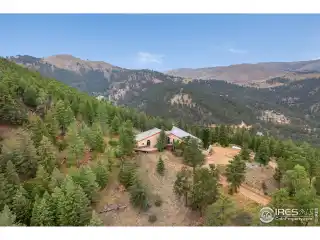 Private Mountain Retreat Atop 34 Pristine Acres