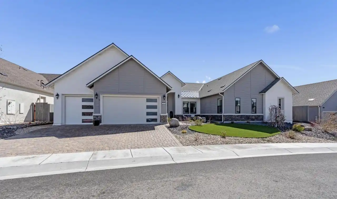 Beautiful Home in Ridgeline at Carmella Ranch