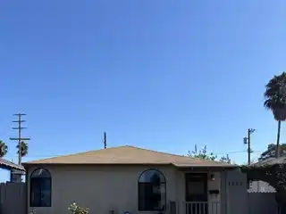 Cozy Home in Great Location