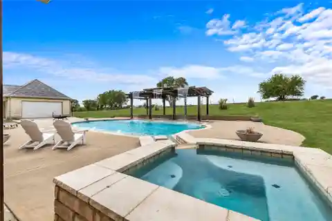 Tranquil Luxury on Nearly Four Acres