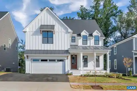 Spacious Park Lane Mechum with Designer Upgrades