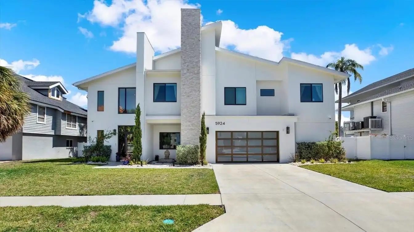 Custom Masterpiece in Pasadena Yacht and Country Club