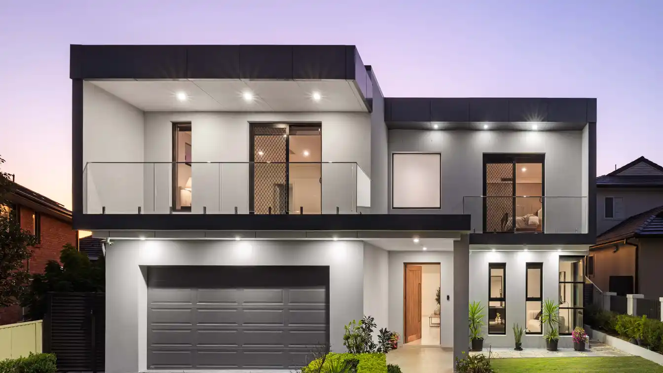 Nearly New Full Brick Residence