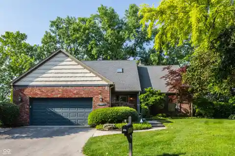 Beautifully Maintained and Perfectly Positioned Residence