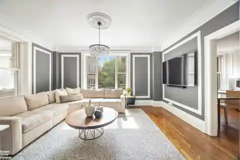 Fully Renovated Classic 6