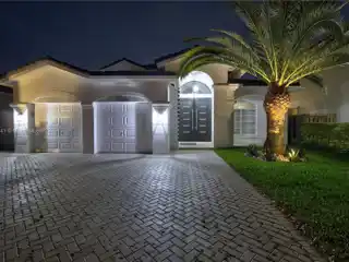Bright and Open Lakefront Gem