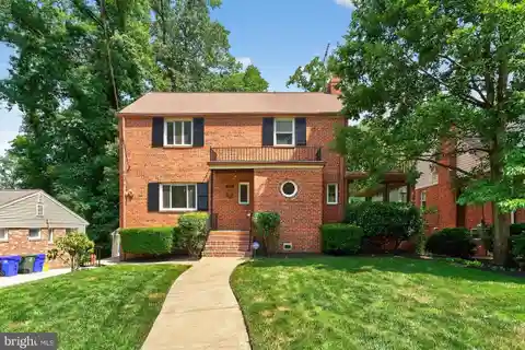 Charming Brick Colonial Nestled in the Heart of Arlington Ridge