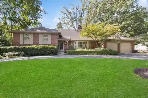 Stunning Home in Desirable Reinhardt Estates