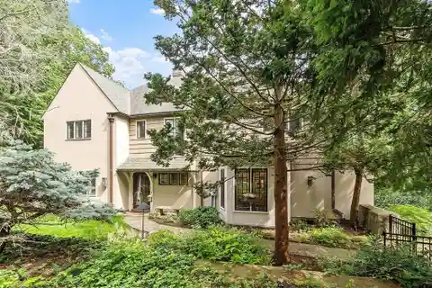 Timeless English Manor by the Sea