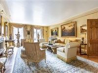 REGAL FULL-FLOOR HOME IN SUTTON PLACE