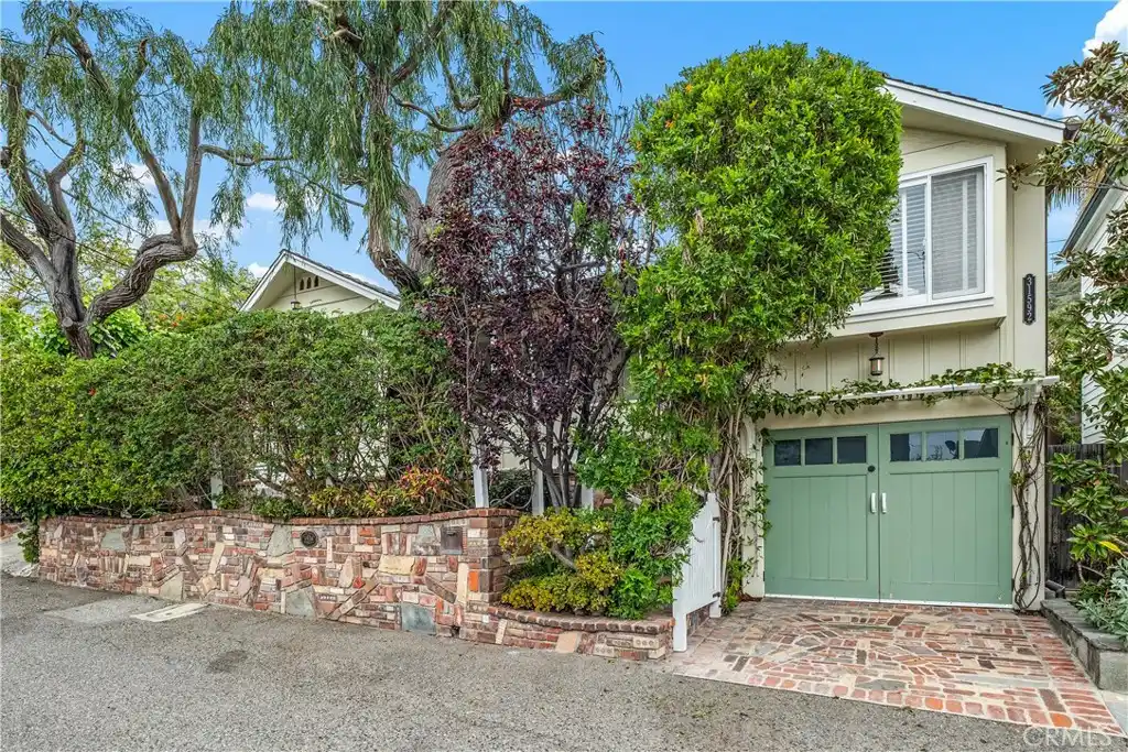 Historic 1936 Cottage