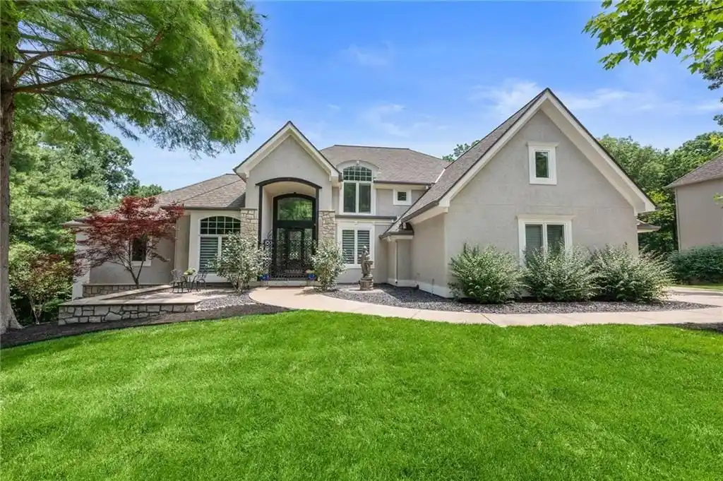 Extraordinary Briarcliff West Estate Home