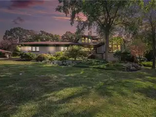 A Rare Combination of Space and Luxury