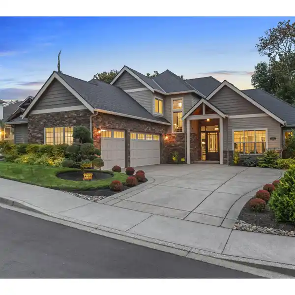 EXCEPTIONAL HOME ON A QUIET CUL-DE-SAC