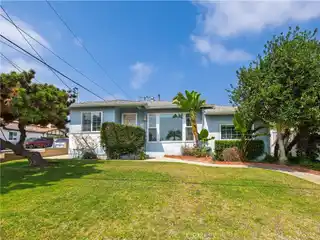 A Rare El Segundo Find