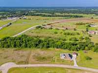 PRÈS DE 15 ACRES À WILLS POINT