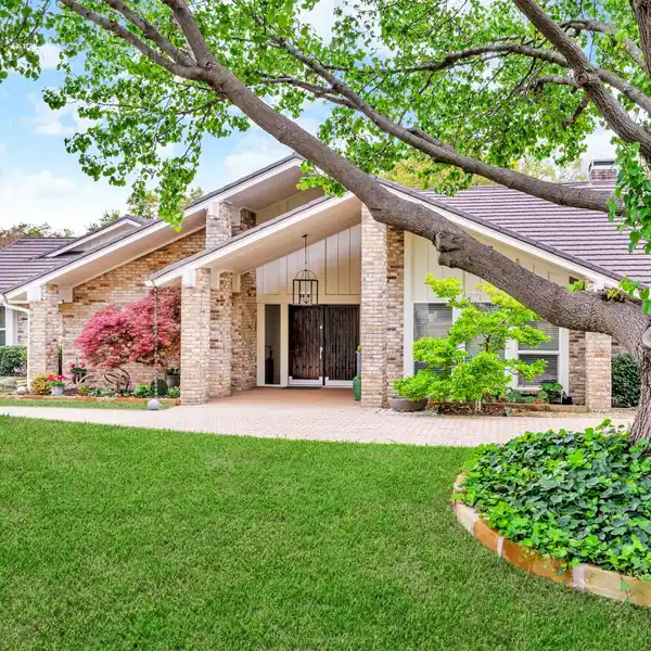 LUXURY HOME IN NORTHWOOD HILLS ESTATES