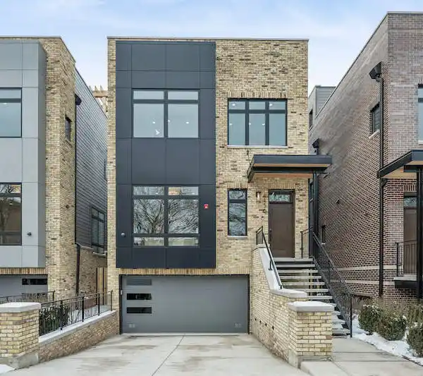 GREENVIEW COLLECTION - BEAUTIFUL NEW CONSTRUCTION