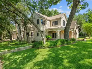 Traditional Yet Modern Westlake Residence