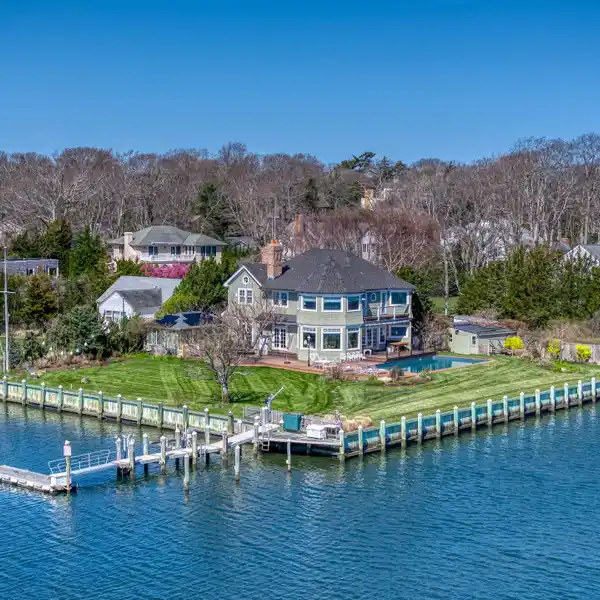 ONE-OF-A-KIND SUMMER GETAWAY