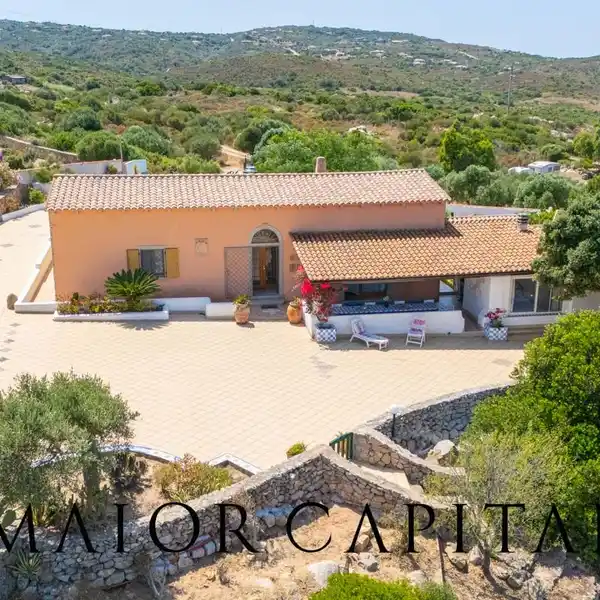 ENCHANTING RETREAT IN THE GALLURA COUNTRYSIDE